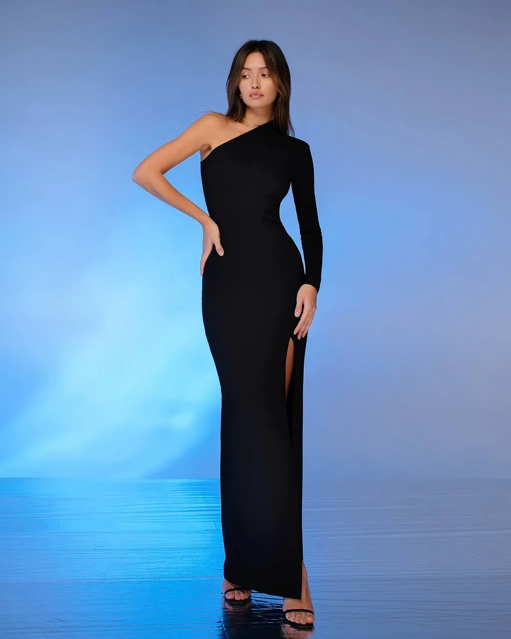 Black dress "One sleeve maxi"