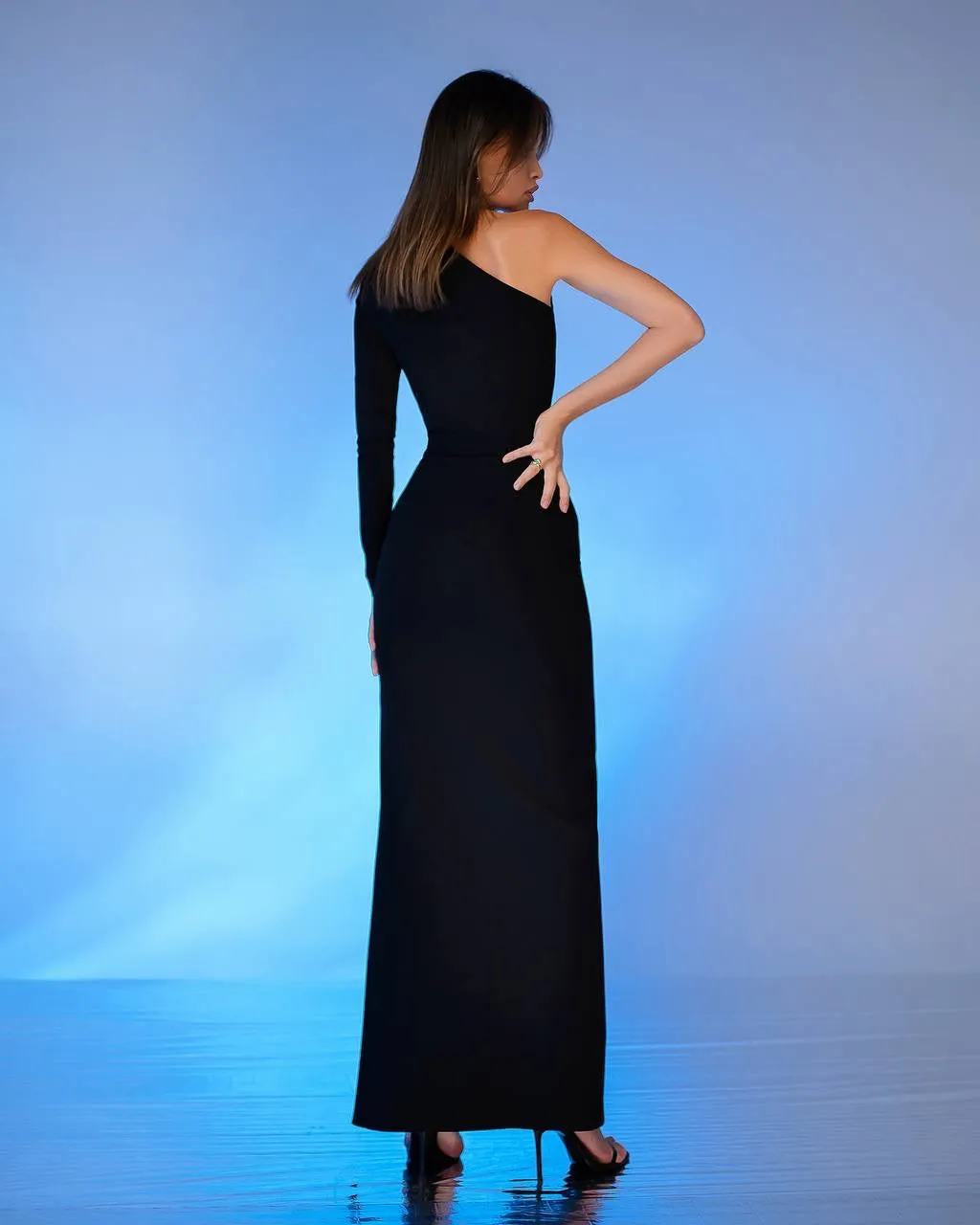 Black dress "One sleeve maxi"