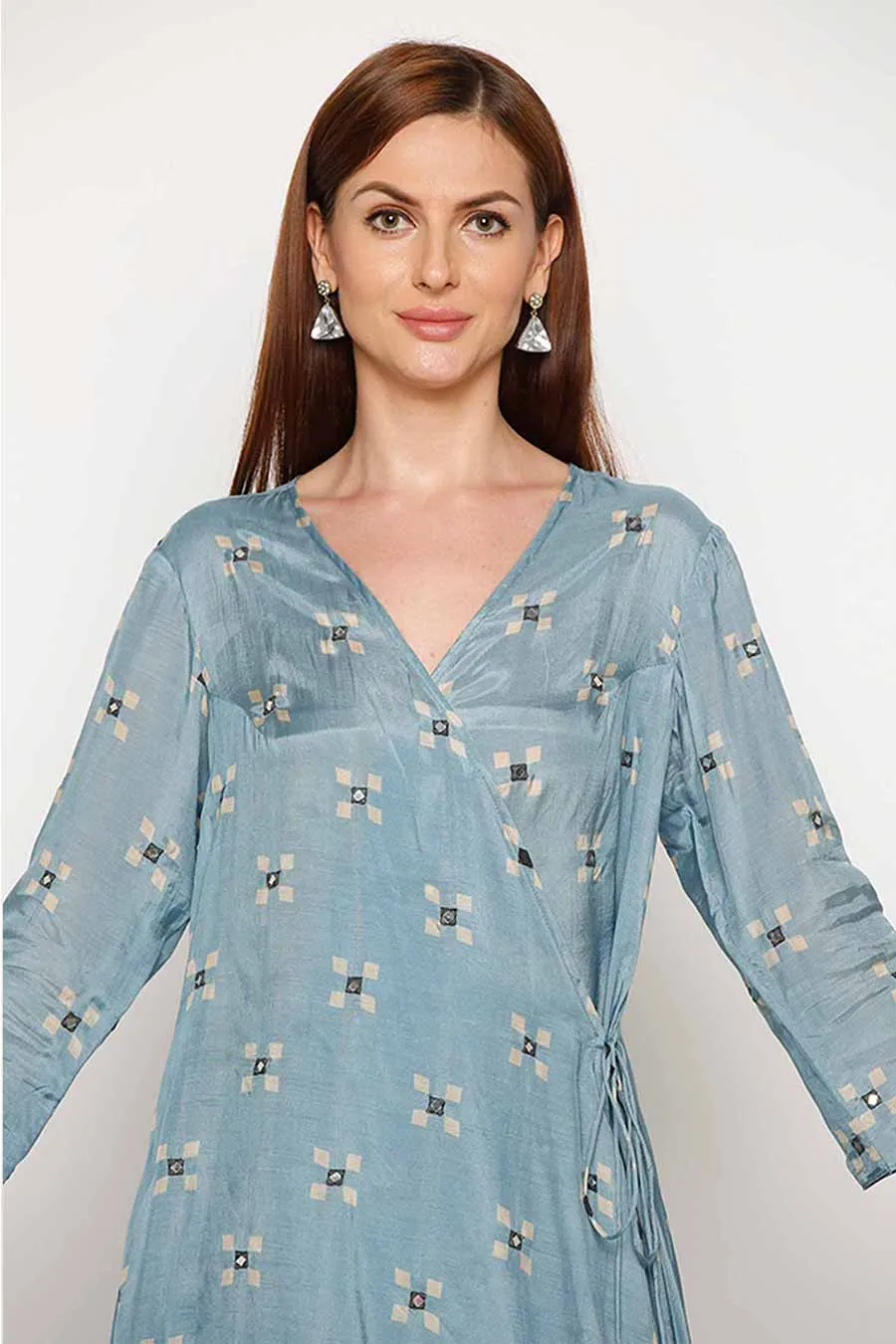 Blue Embroidered High-Low Kurta Set (Set of 2)