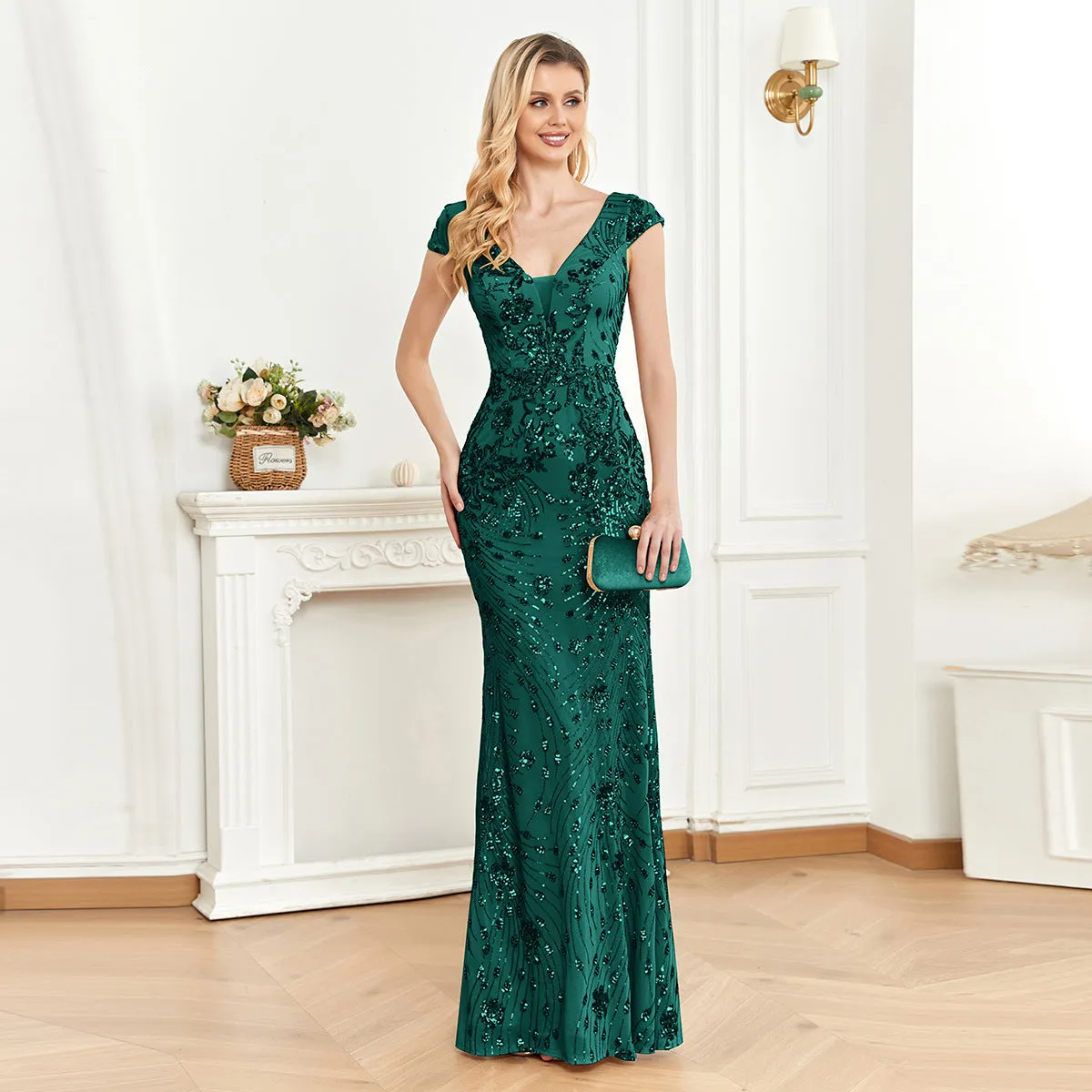 Elegant Lace V-Neck Sequined Evening Dress