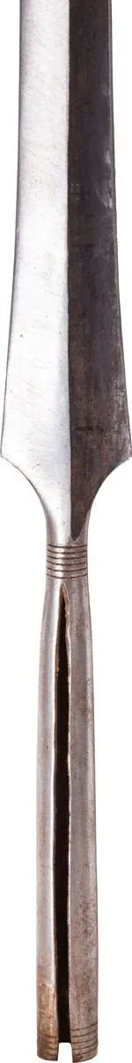 FINE MANGBETU SPEAR