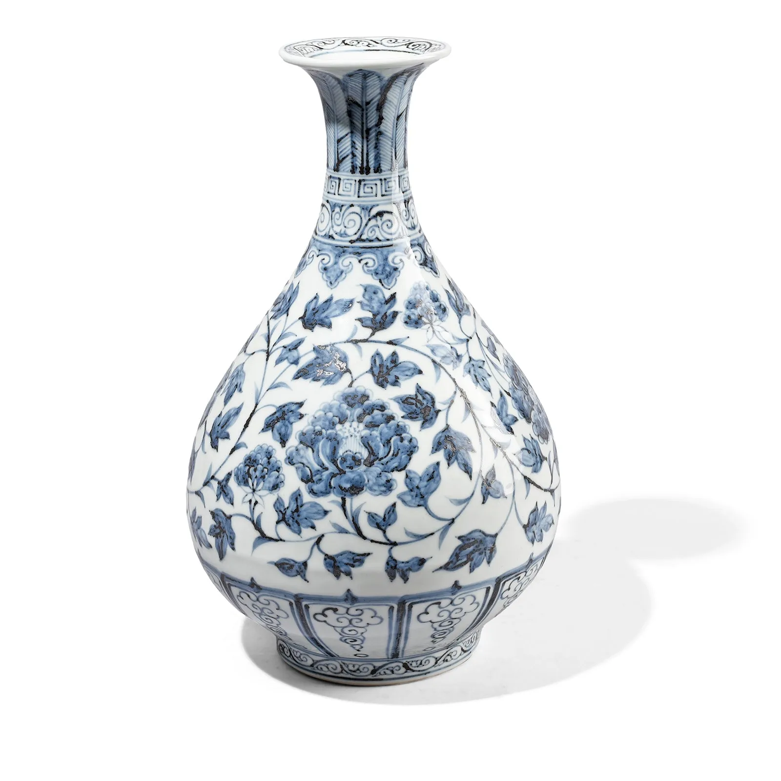 Hongwu Blue & White Porcelain Yuhuchunping Vase - Trailing Peony