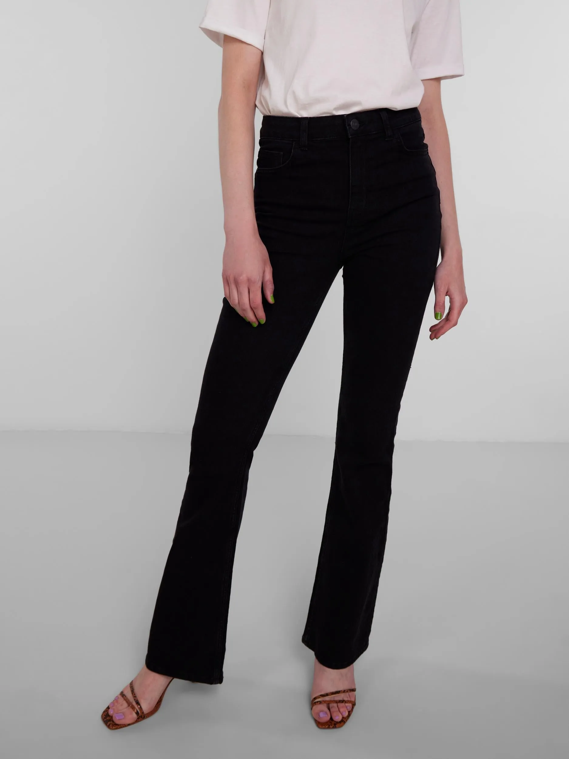 Peggy High Waisted Flared Jeans - Black