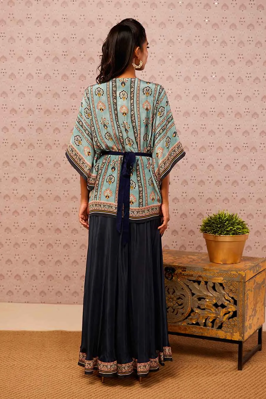 Sarouk Embroidered Kaftan Set With Belt