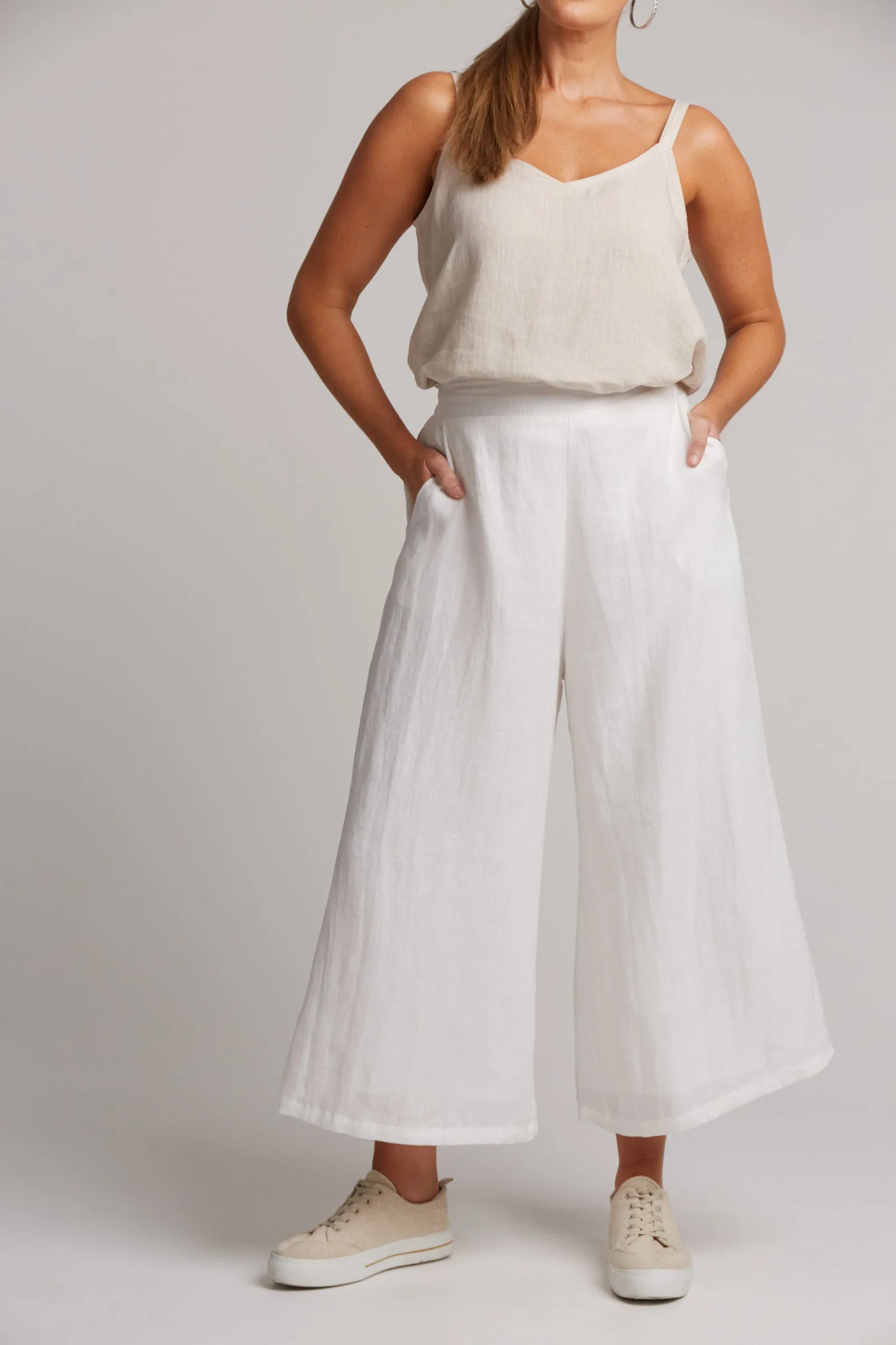STUDIO CROP PANT SALT