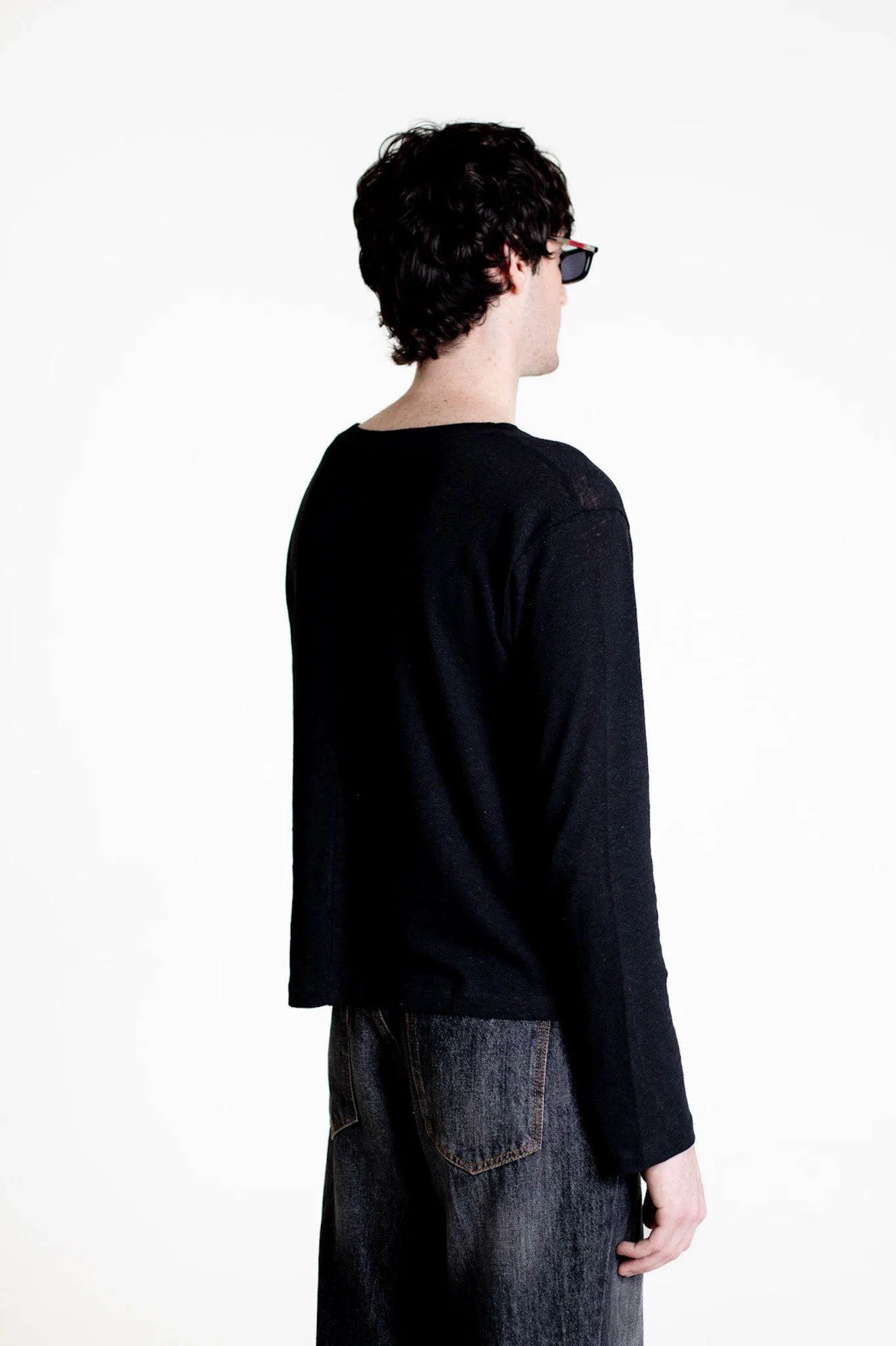 THE NOIR TOP