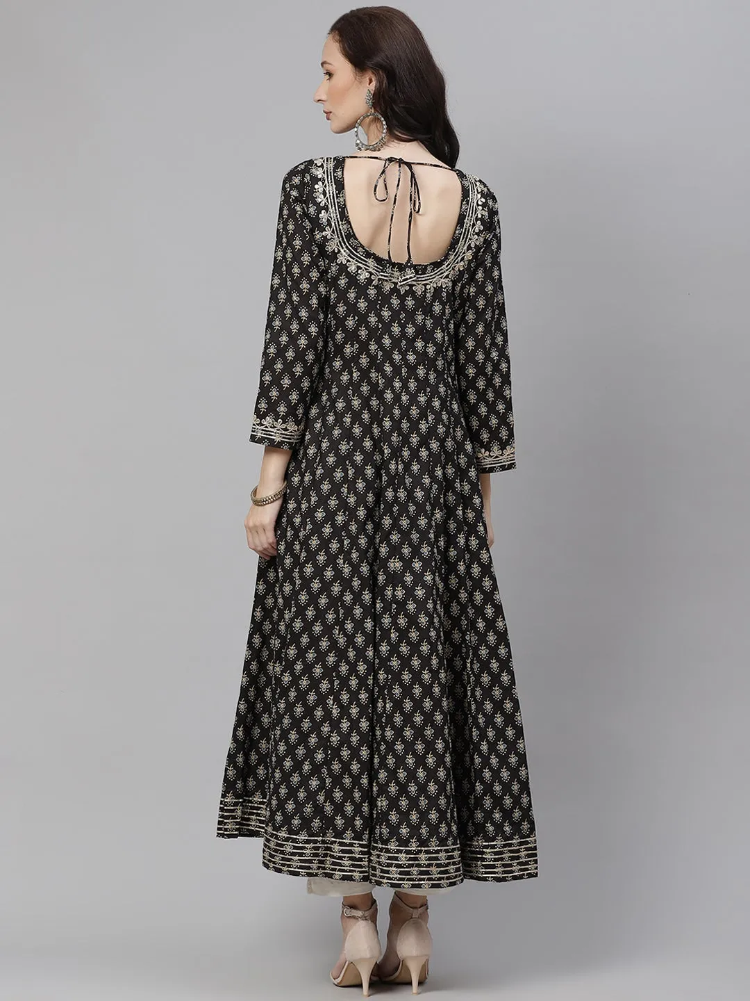 Women Black Floral Print Flared Kurta